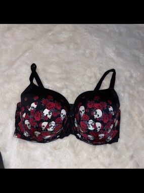 Torrid Black & Red Skull Rose Push-Up Bra with Lace Trim